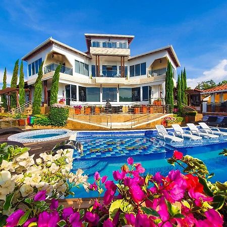 Hotel Mansion Барічара Екстер'єр фото