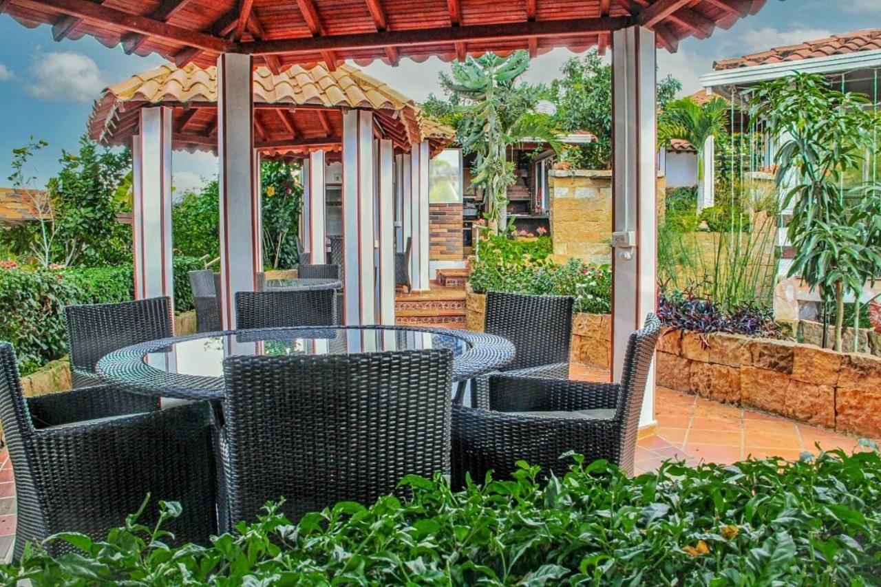 Hotel Mansion Барічара Екстер'єр фото